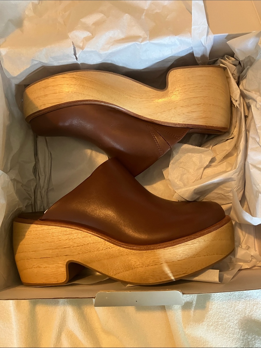 Everlane Chestnut Leather Wooden Platform Mules